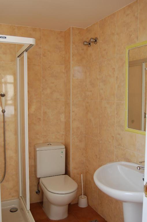 Hostal Paris Jaca Exterior foto